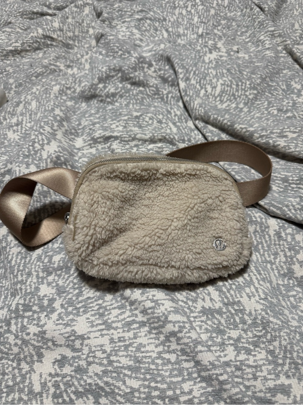 lululemon athletica Sherpa Crossbody Belt Bag in Beige
